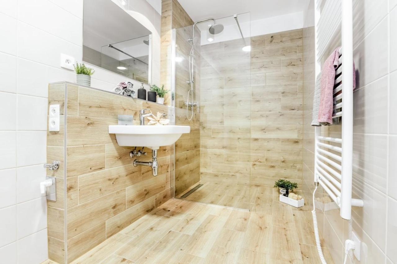 Apartmány Karlovy Dvory Horní Planá Exterior foto