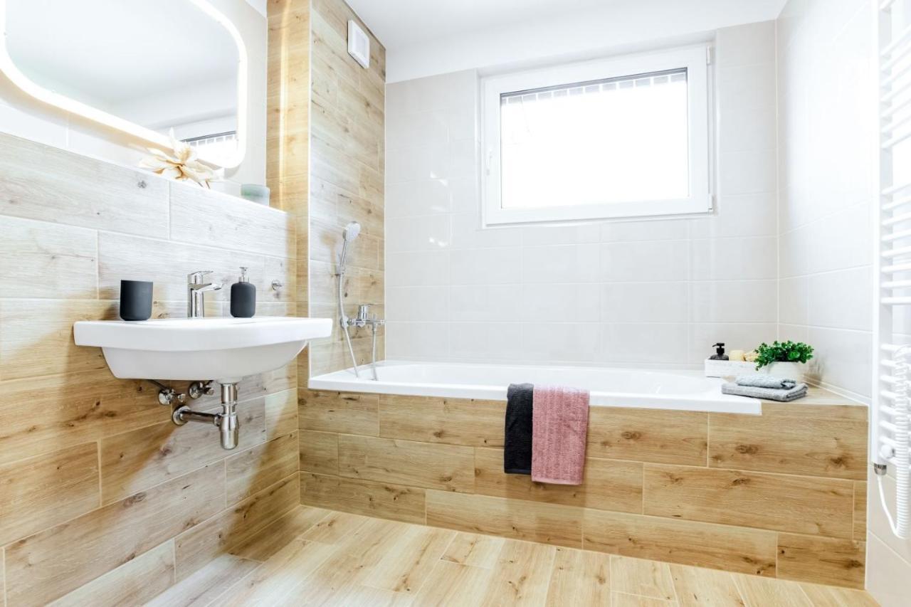 Apartmány Karlovy Dvory Horní Planá Exterior foto