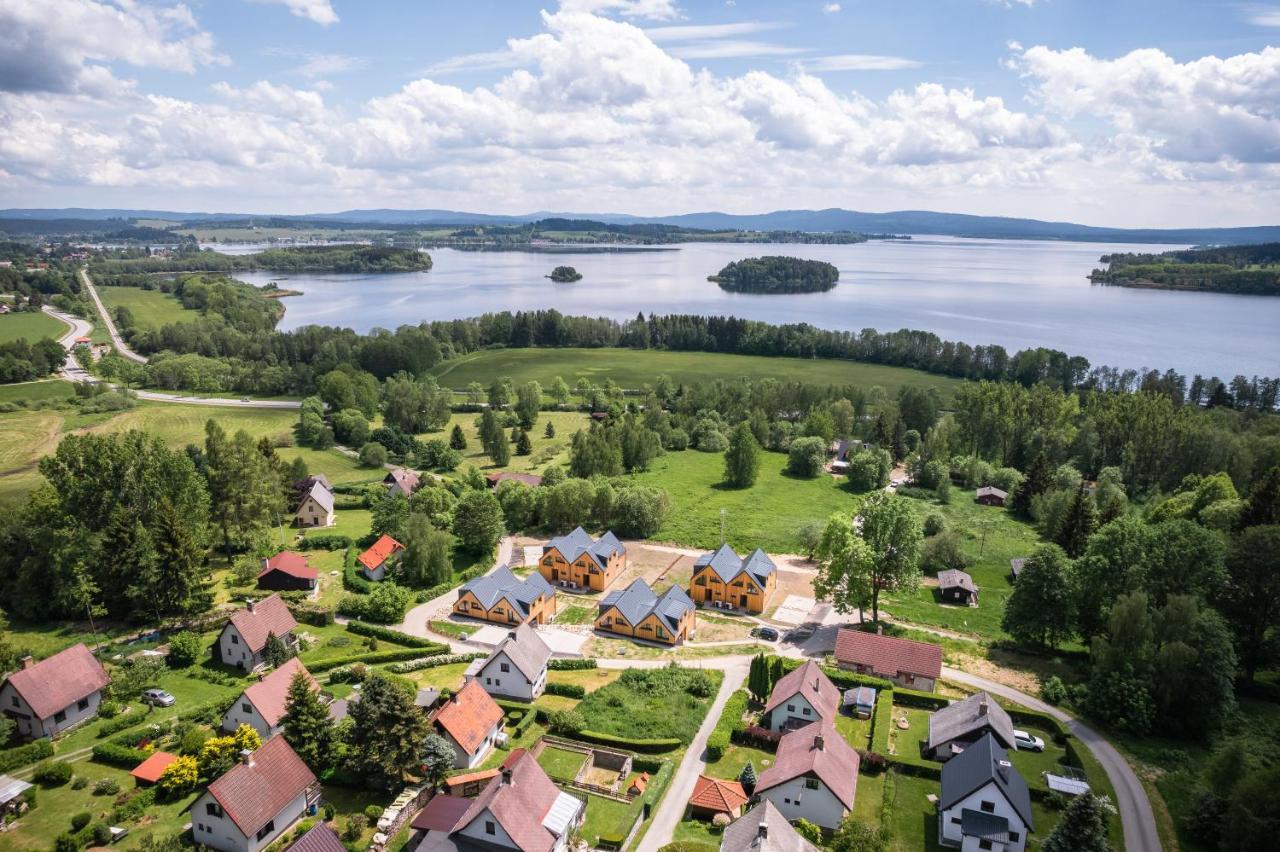 Apartmány Karlovy Dvory Horní Planá Exterior foto
